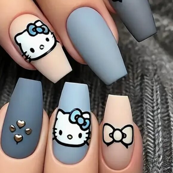 2 for 1 - Hello Kitty Press-on Nails - Picture 2 of 6